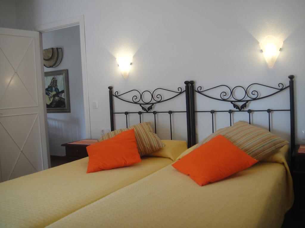 Casa La Felicidad Otel Chiclana de la Frontera Oda fotoğraf